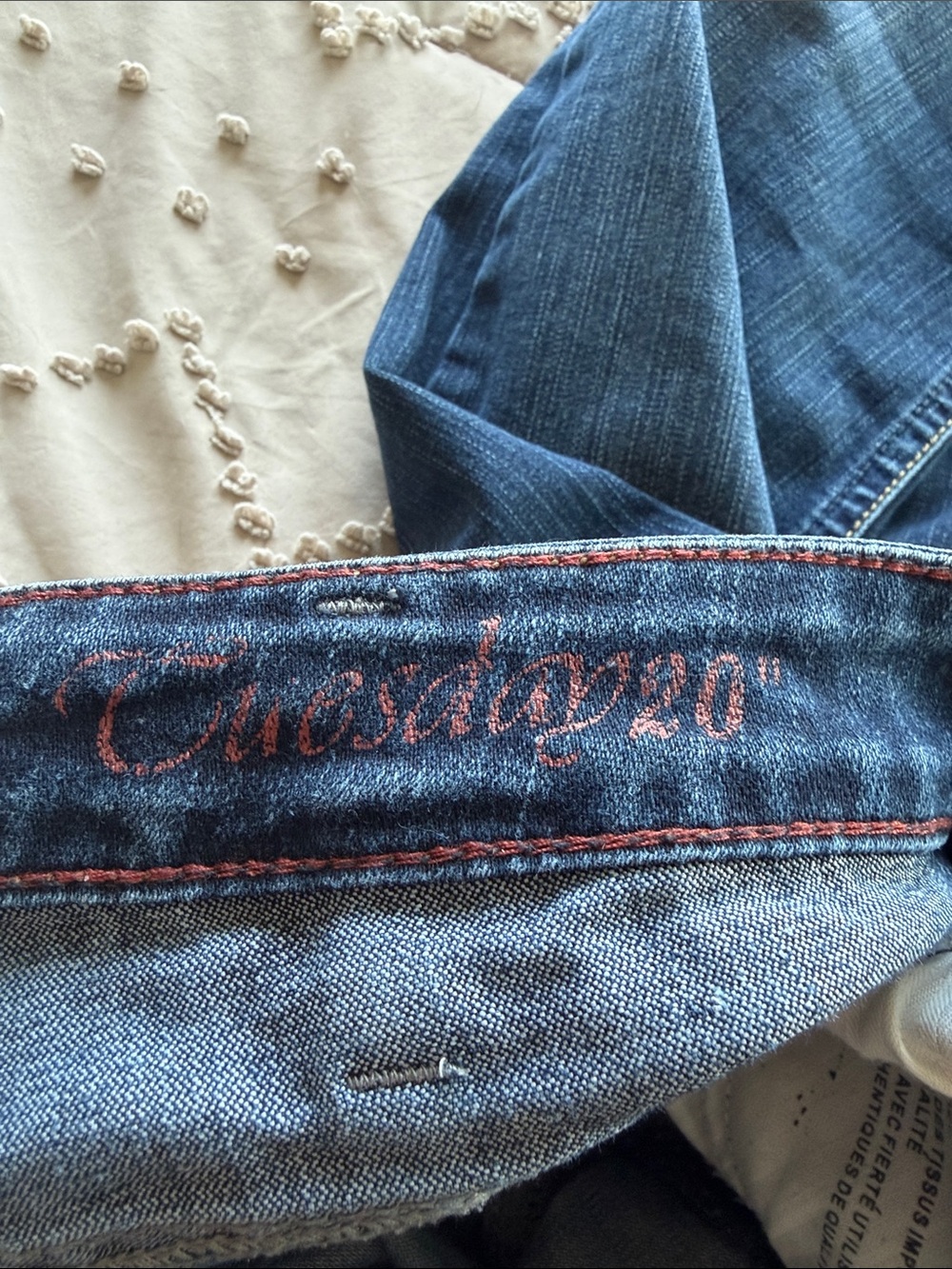 Silver Brand Tuesday 20” Flare Jeans Size 32 x 35 - Picture 7 of 7